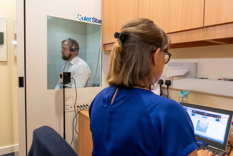 Hearing Aid Audiologist roles icon